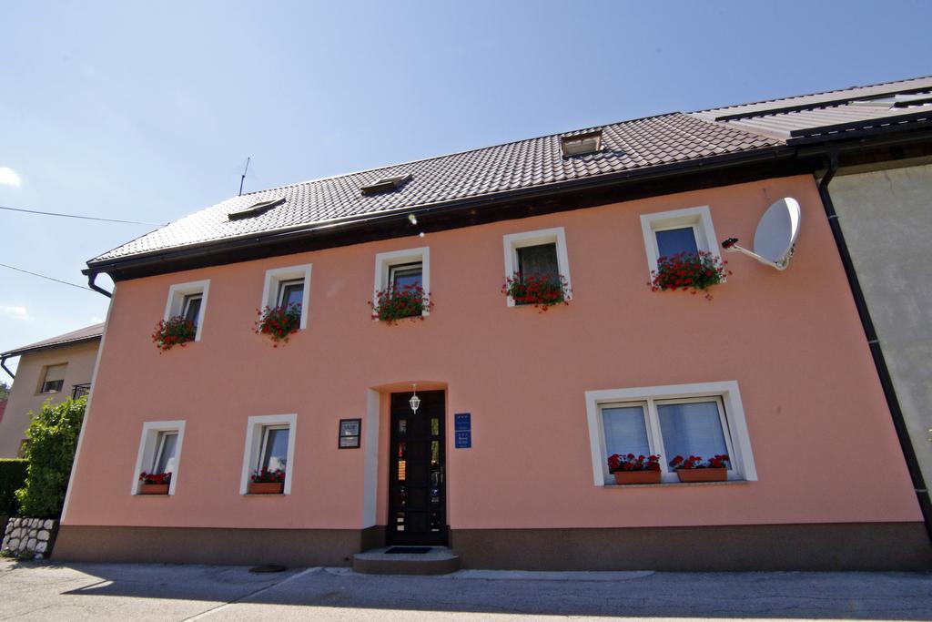 Apartment House Lalita Fužine Kültér fotó