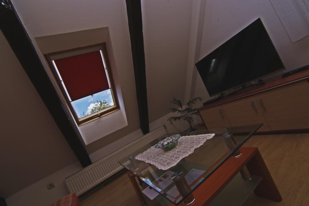 Apartment House Lalita Fužine Kültér fotó